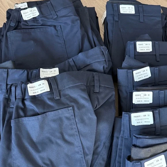 Men's Navy Cargo Pants FedEx - Picture 4 of 4